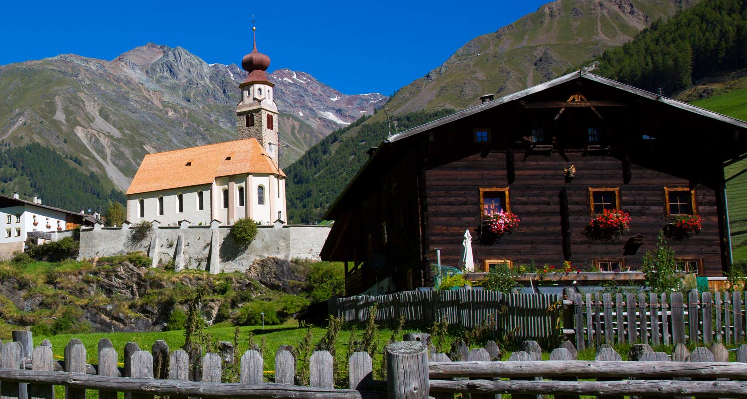 Chiesa del pellegrinaggio a Madonna di Senales